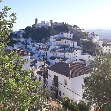 Beautiful Apartment In Duquesa Suites And Gardens Castillo de Sabinillas Kültér fotó