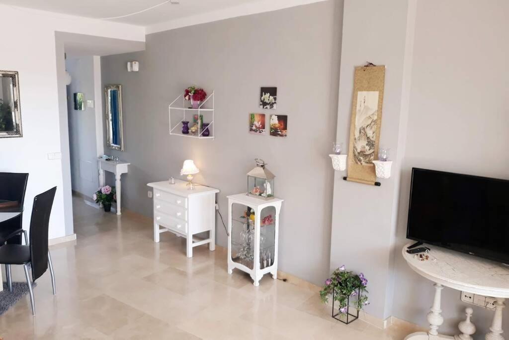 Beautiful Apartment In Duquesa Suites And Gardens Castillo de Sabinillas Kültér fotó